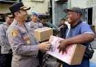 Hari-Bhayangkara-ke--79-Polres-Pelabuhan-Tanjungperak-Gelar-Baksos,-Puluhan-Pengemudi-Bentor-dan-Kuli-Panggul-Full-Senyum