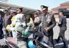 Hari-Bhayangkara-Ke-80,-Polresta-Sidoarjo-Bagikan-Beras-untuk-Warga