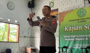 Satbinmas-Polresta-Sidoarjo-Edukasi-Peran-Orang-Tua-di-Era-Digitalisasi