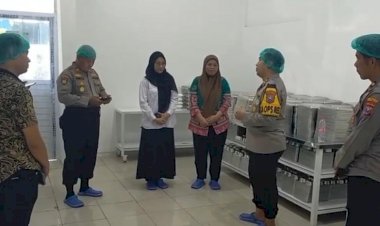 Kapolres-Pelabuhan-Tanjung-Perak-Tinjau-Kesiapan-SPPG,-Dukung-Program-Pemenuhan-Gizi-Nasional