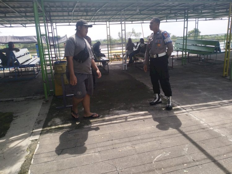 Polsek Jabon Siagakan Personel di Wisata Bahari Tlocor Selama Libur Idul Fitri 2025