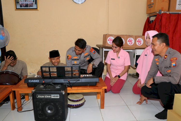 Polisi Peduli, Kapolres Ngawi bersama Bhayangkari Kunjungi Panti Tunanetra